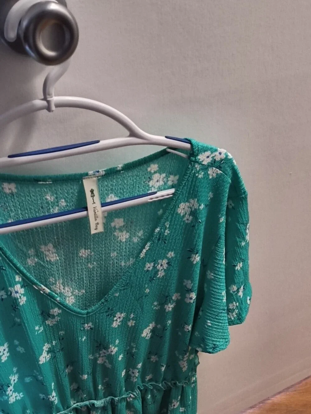 Vanilla Bay Teal Green Floral V-Neck Peplum Top - Picture 2 of 5